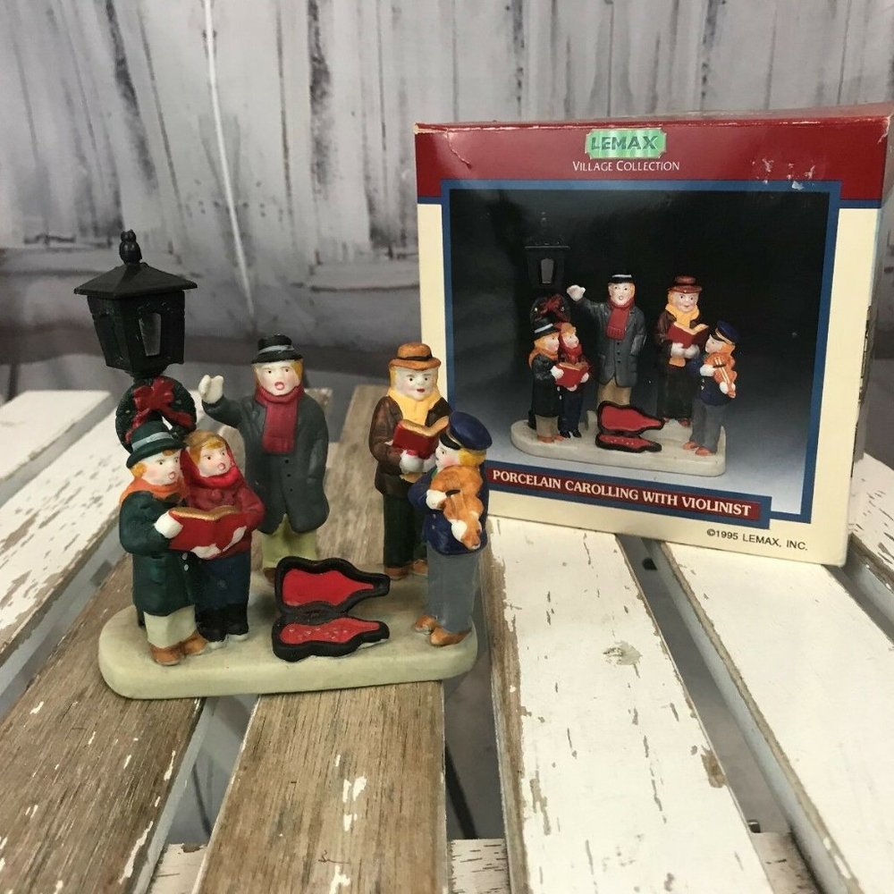 Lemax Village Porcelin Carolling with Violinist Co
